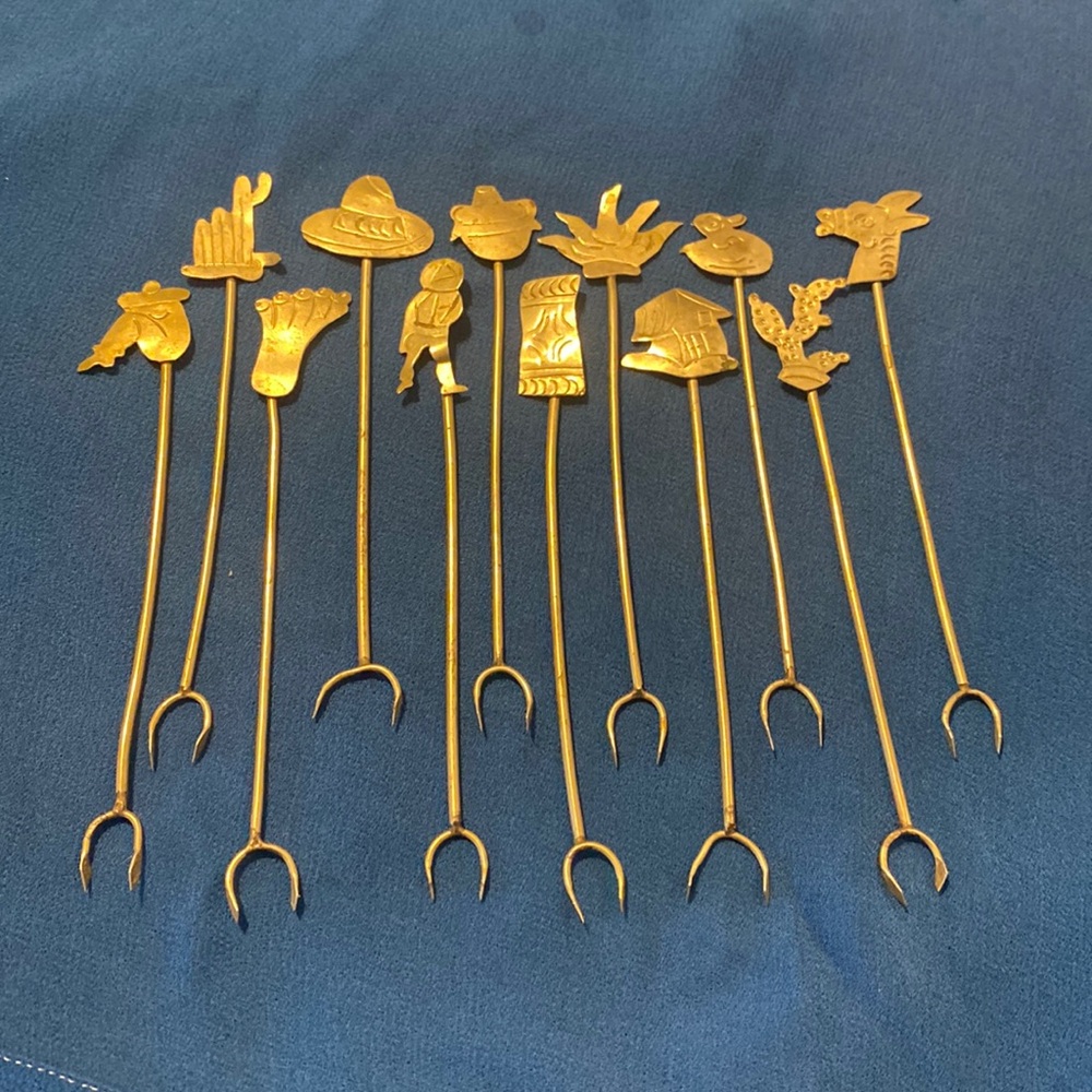 Twelve Antique Taxco Silver Mexico Hors d' Oeuvre Picks / Forks